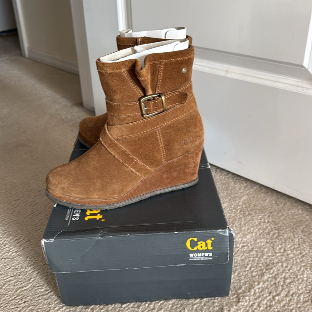 Cat wedge booties. Size 7 (Euro 38) - Picture 2 of 5